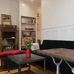 Superb Apartment Located In Batignolles